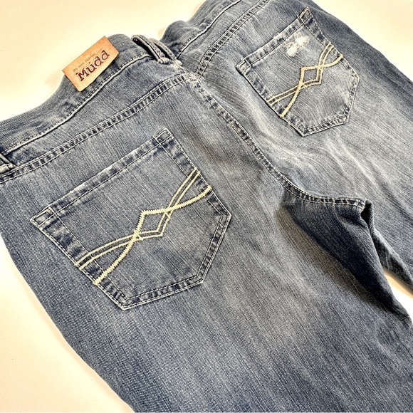 MUDD Women's Blue Distressed Low Rise Cropped Jeans, Size 15 - Picture 8 of 15